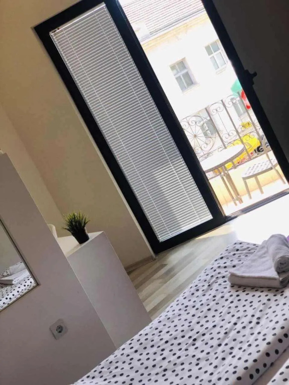Executive Rooms and Suites Play