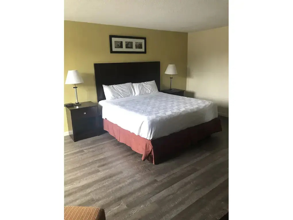 America's Inn