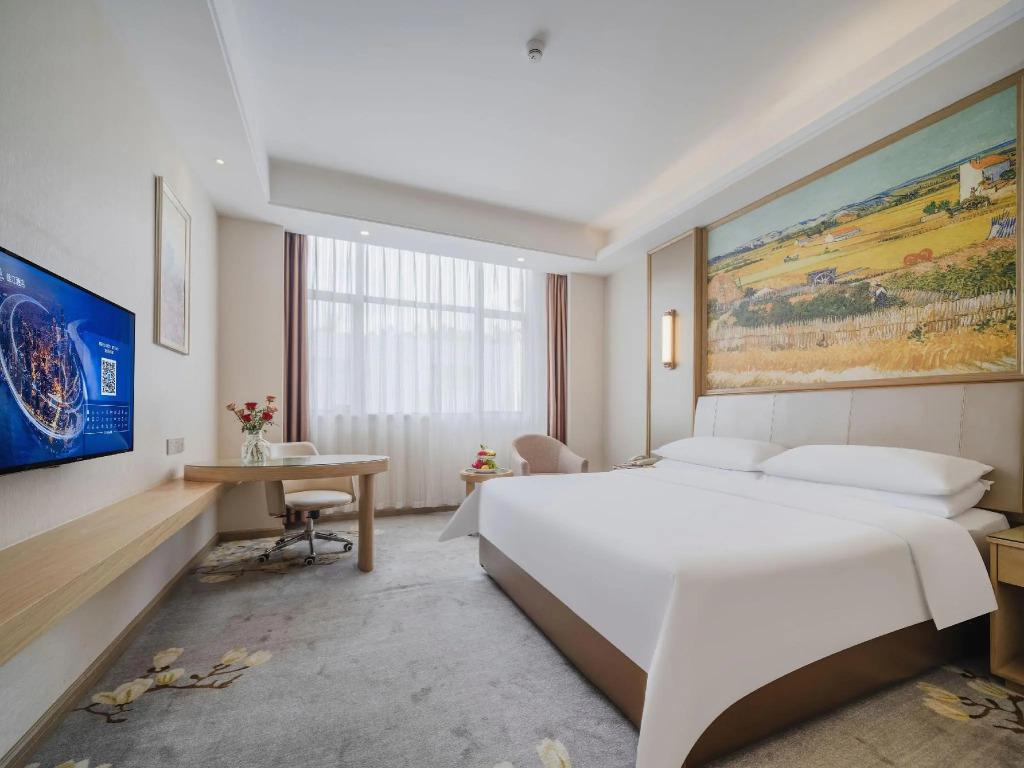 Vienna Hotel (Shenzhen Pingshan High-Speed Railway Station Pingshan Bonded Zone North Gate)