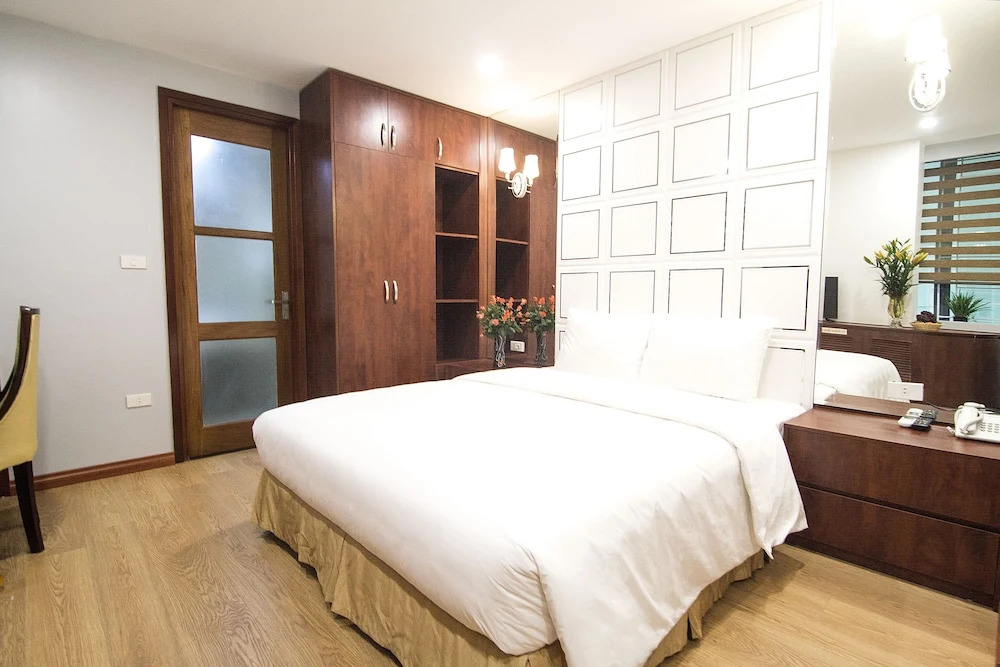 Khách sạn Thế Kỷ Mới