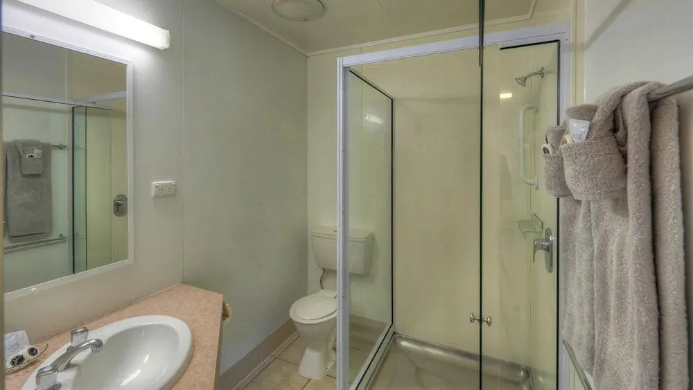 Hibiscus Regal Apartments
