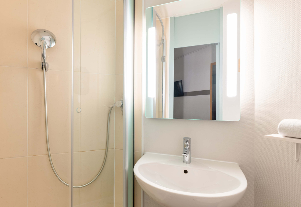 B&B HOTEL Lyon Saint-Bonnet Mi-Plaine