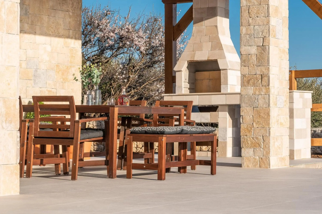 Villa Olea, luxury retreat with nature blend