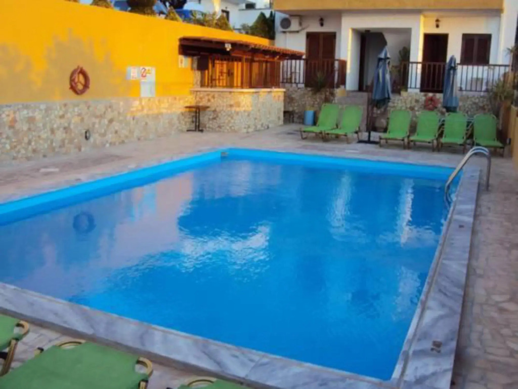 Elgoni Apartments