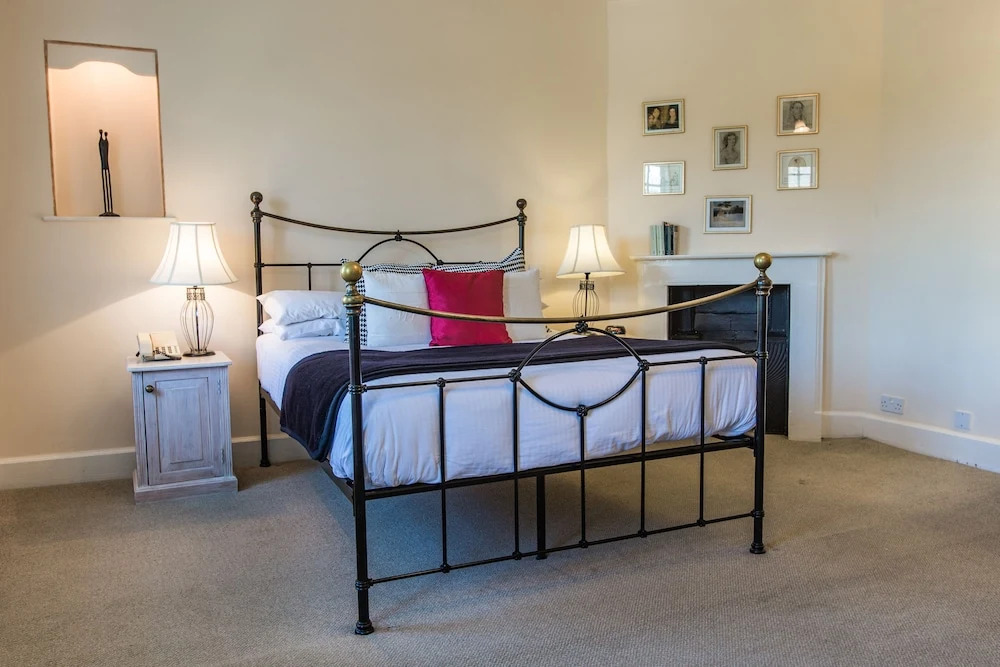 Bodkin House Hotel