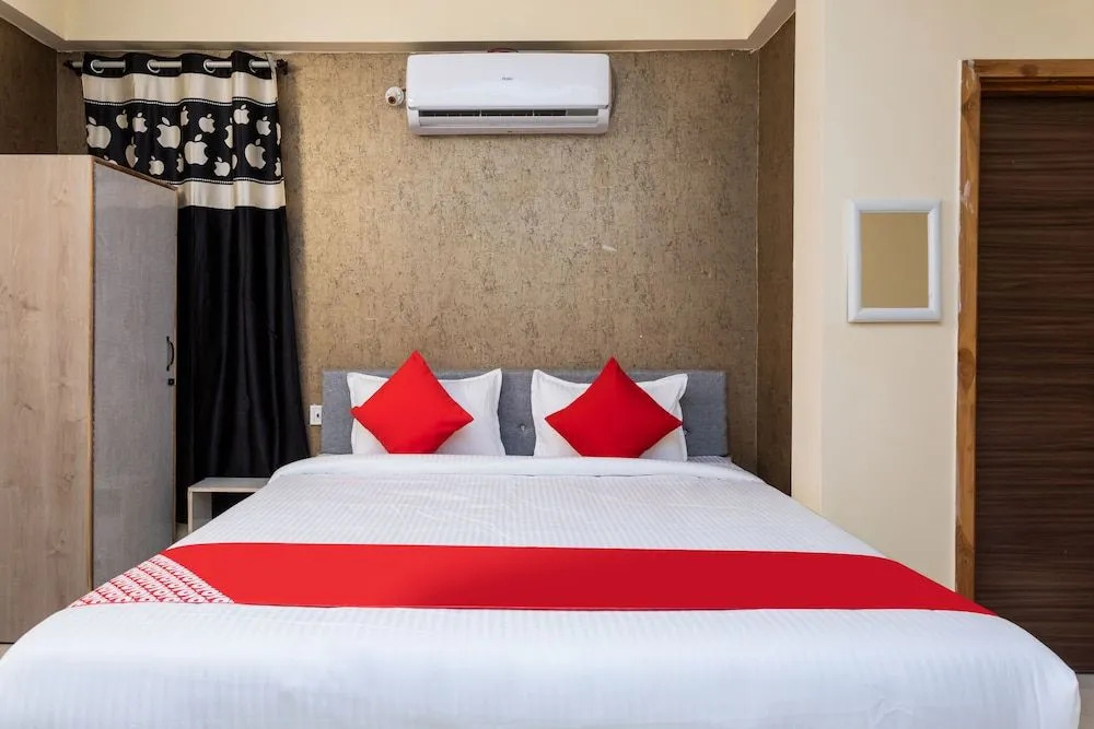 OYO 30478 Hotel 24X7