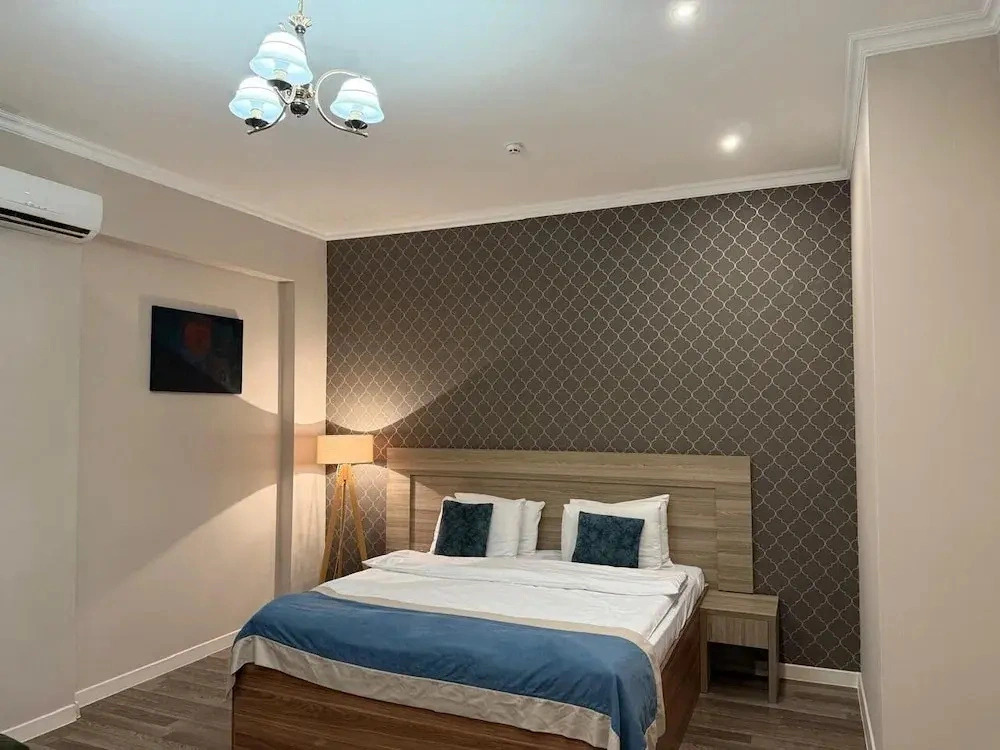 Hazz Nemi Hotel