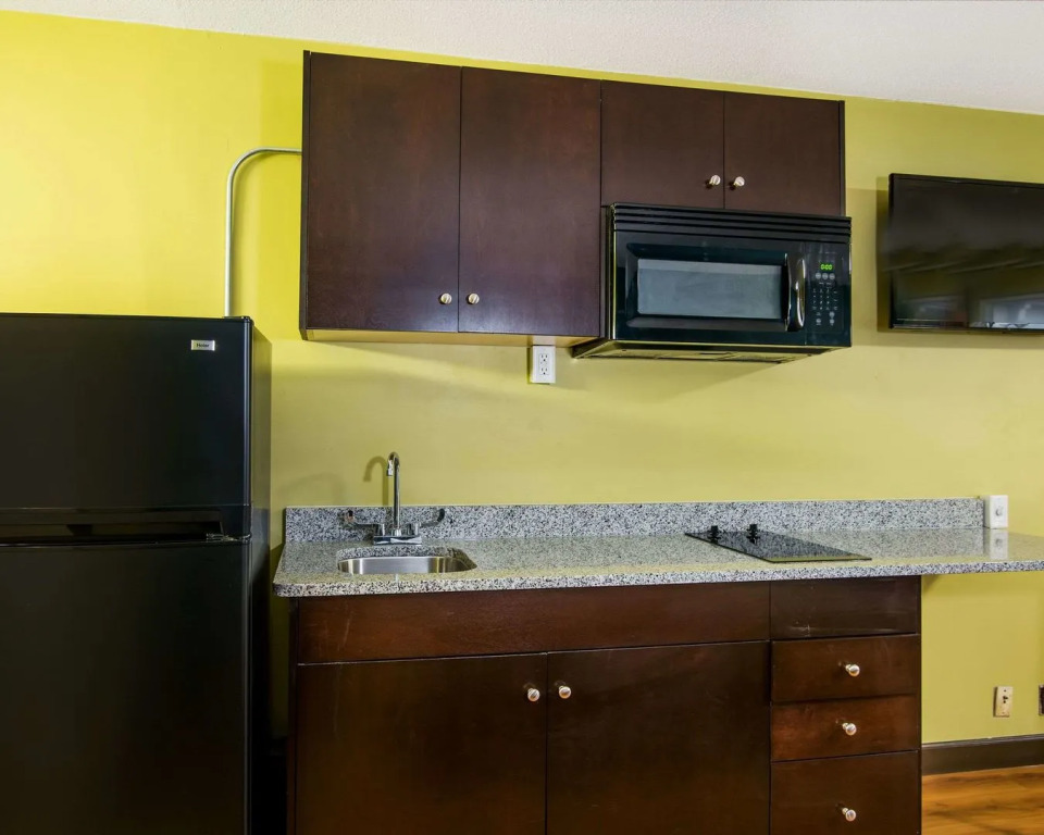 Royal Extended Stay Hotel