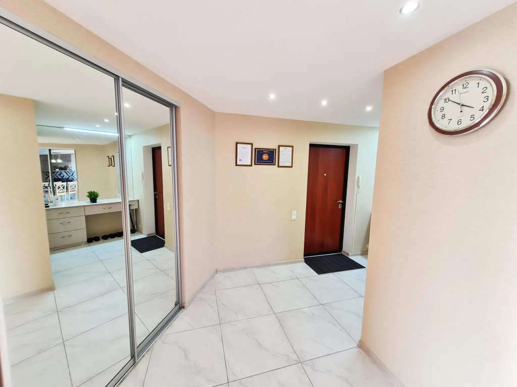 Apartaments Novosibirska, st. Bolshevistskaya, 100, 16 Floor