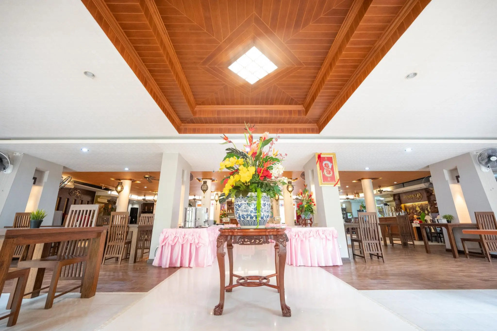 Juntra Resort and Hotel