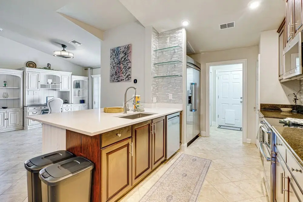 6 Mi to Beach: Family Oasis w/ Pool in Cape Coral