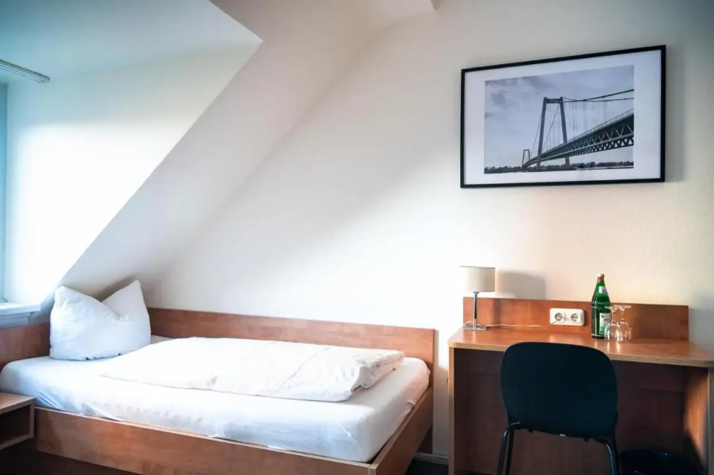 Hotel Rheinpromenade8