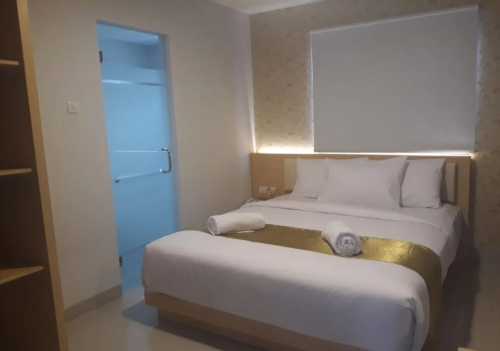 Gold Hotel Simpang Lima