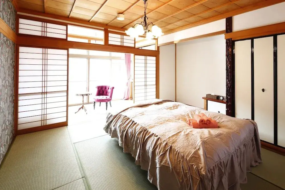Kanazawa Higashiyama Chaco