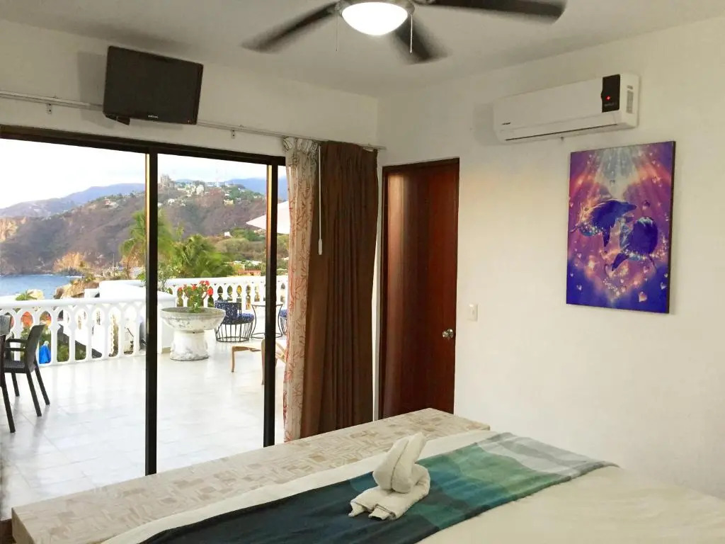 Villa Guitarron gran terraza vista espectacular 6 huespedes piscina gigante