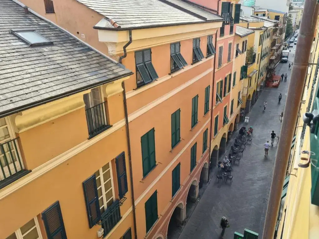 Casetta in Centro, a Chiavari, by Cinqueterrecoast