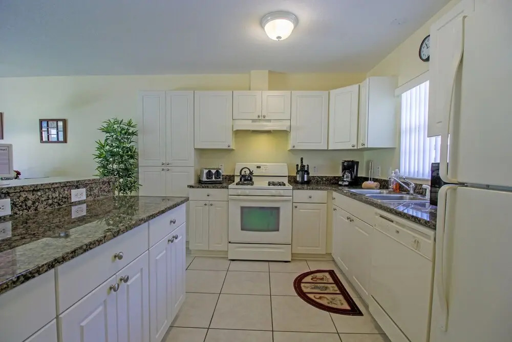 Minium At Lakeside Golf & Cc - Unit 104 3 Bedroom Apts by RedAwning