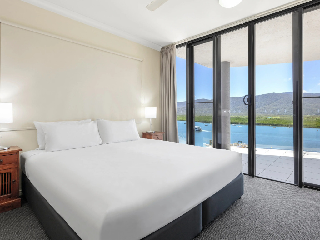 Piermonde Apartments Cairns