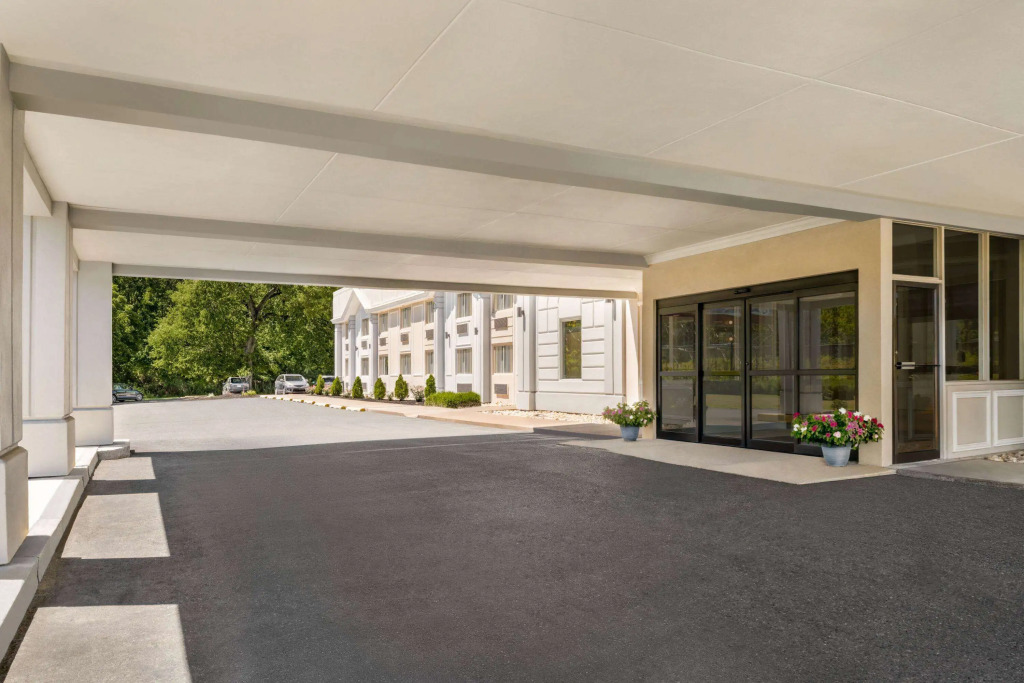 Ramada by Wyndham Allentown Bethlehem