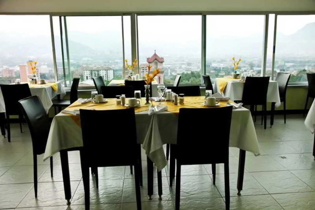 Hotel Torre Poblado