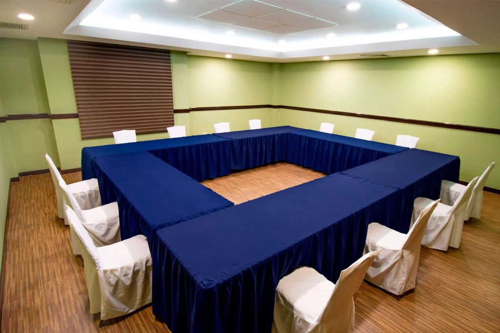 Araiza Palmira Hotel