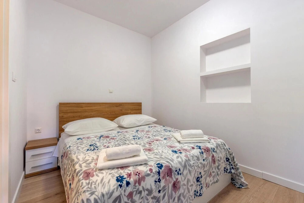 Beautiful Apartment in Jesenice With Wifi and 2 Bedrooms