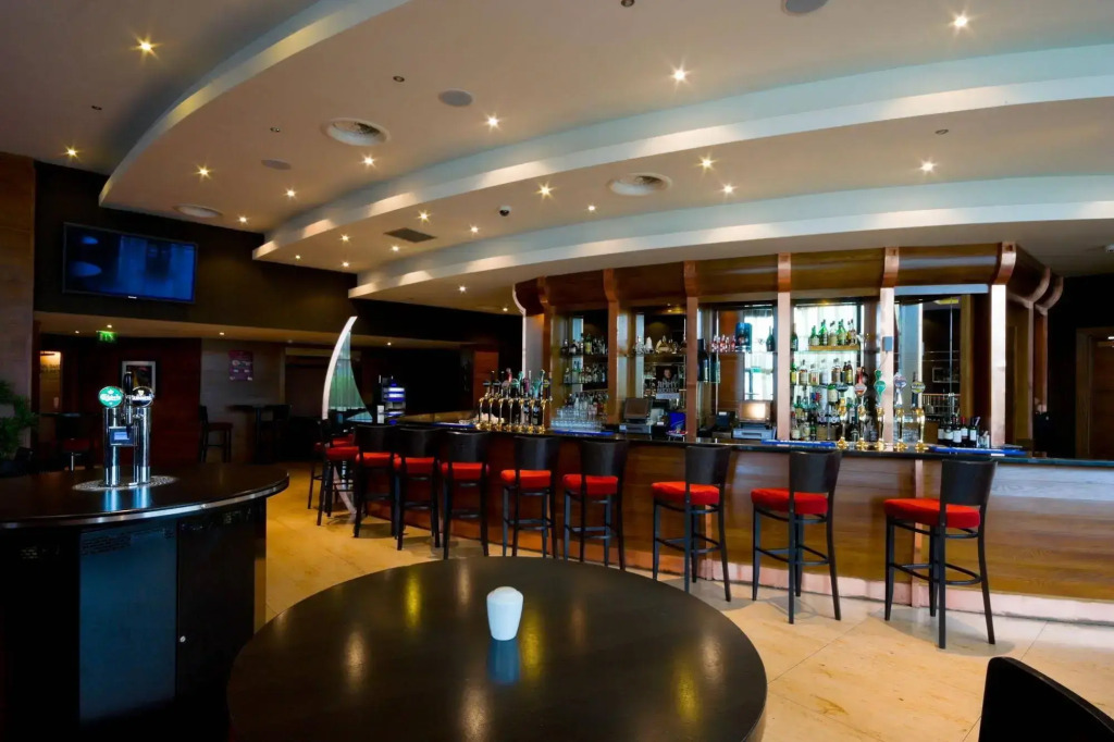 Shearwater Hotel & Spa