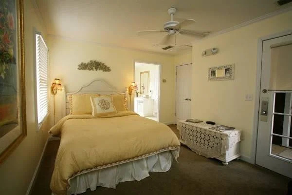 The Veranda Bed  Breakfast