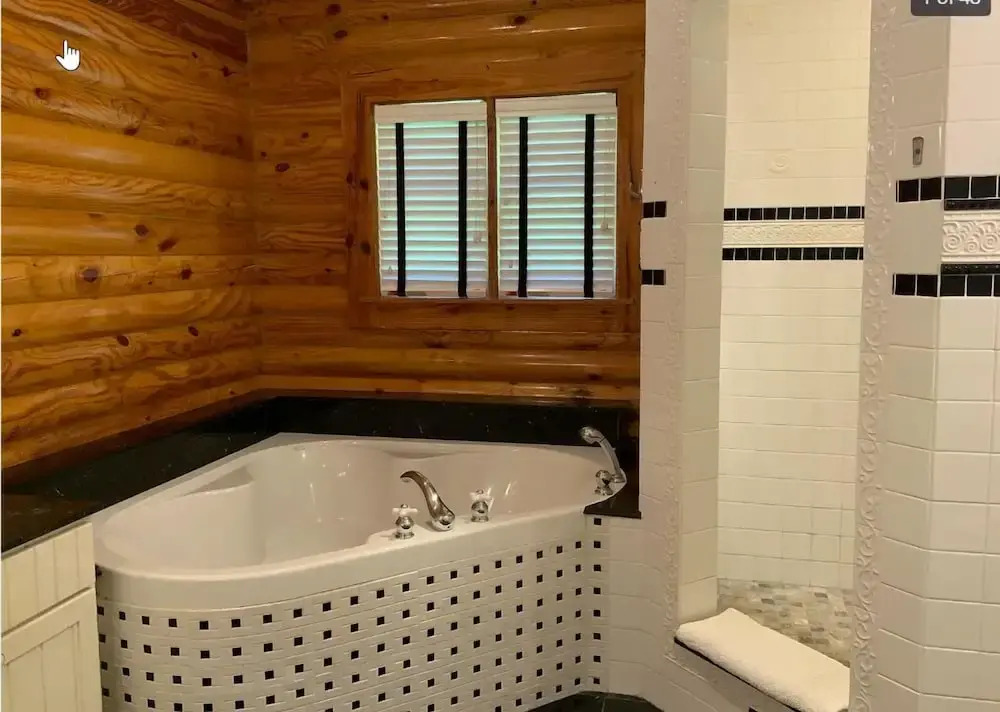 Beachwoods Villa