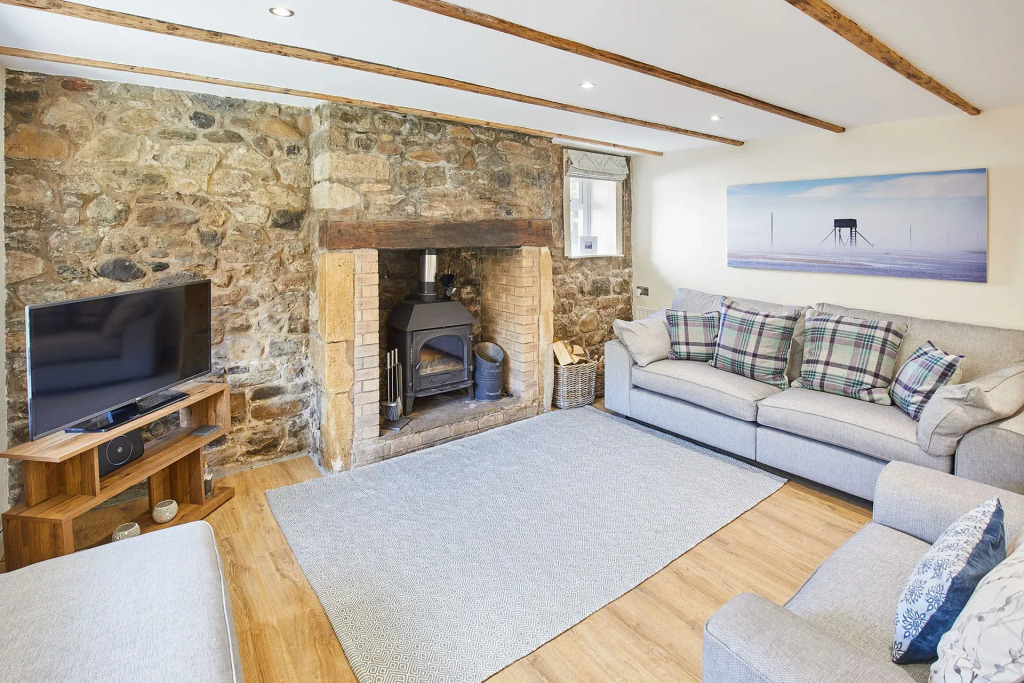 Host Stay Eden Cottage