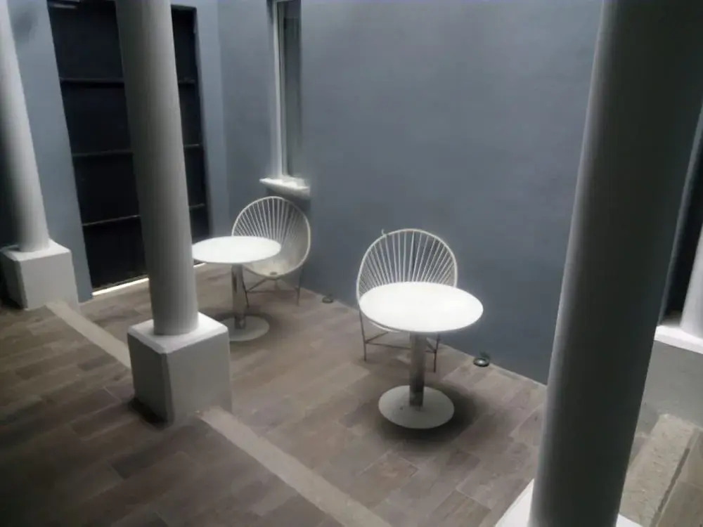 Hotel Karenina
