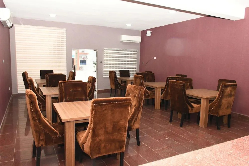 Goodview Suites& Apartments