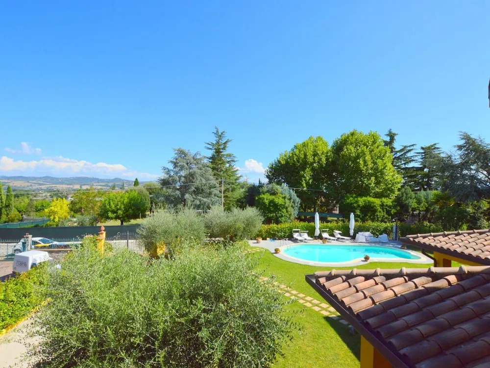 Villa in Marsciano with Pool near Lake Trasimeno