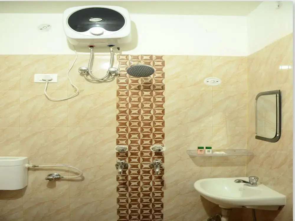 OYO 8448 Hotel Shyamal