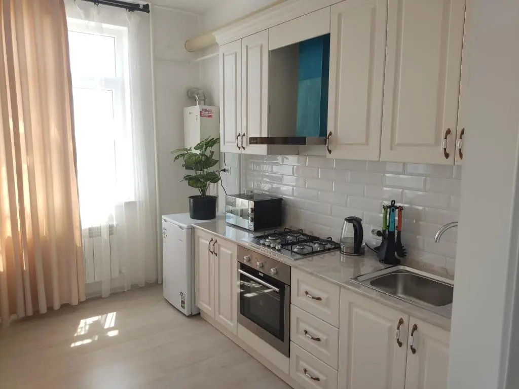 Assalom residence