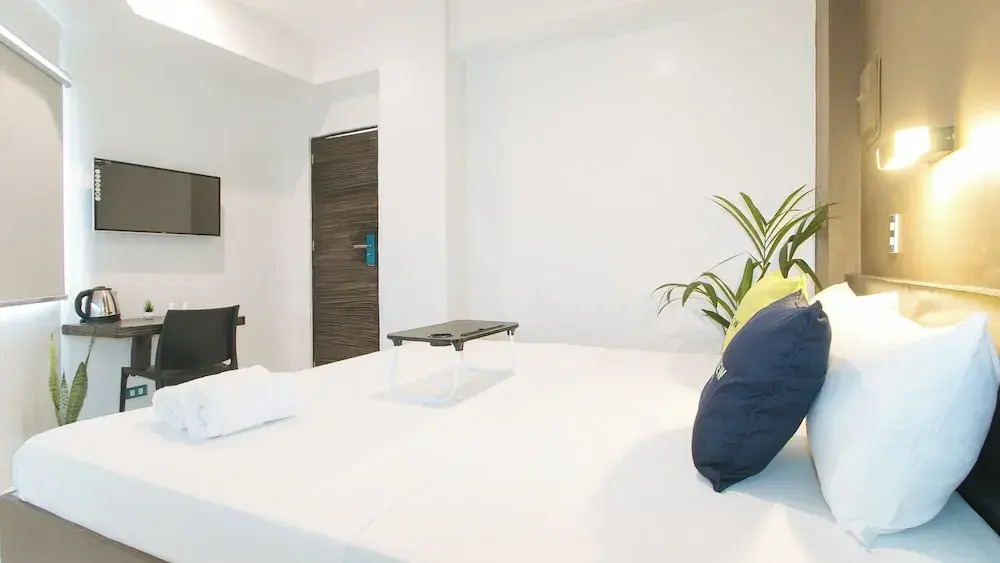 UrbanViewSanAntonio'sPlaceSampalocManila