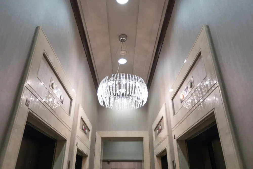 Bluebird Suites near Newport Center