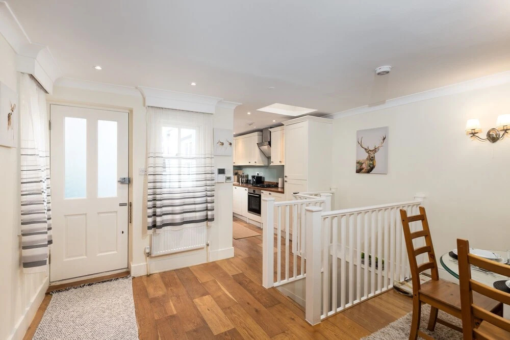 Lovely 3-bed Apartment in North Central London