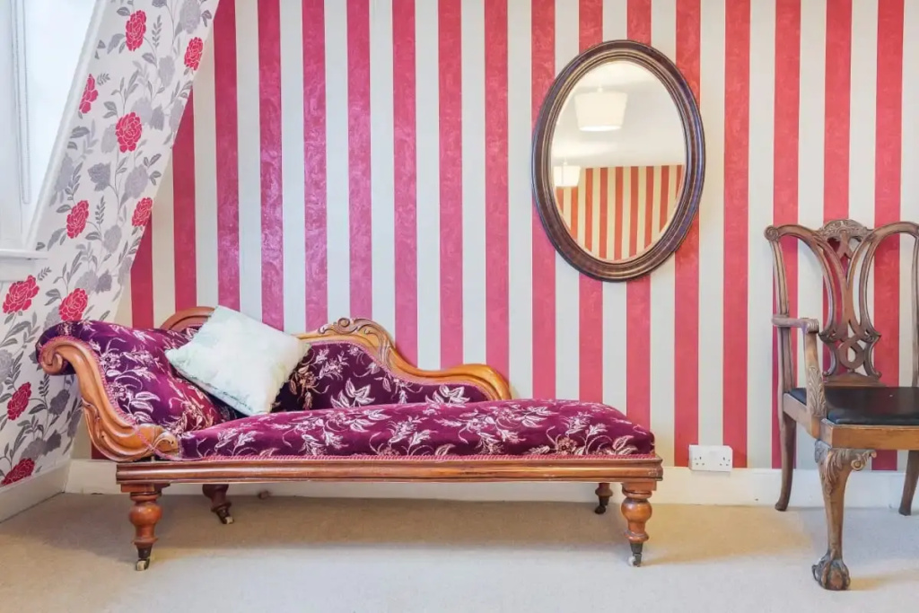 The Wonderland Townhouse - Amazing Alice in Wonderland 8BDR Home