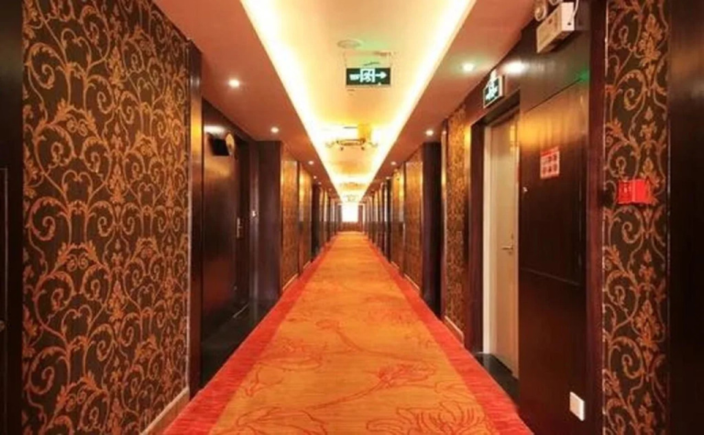 Hecheng Hotel