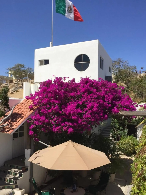 Los Milagros Hotel