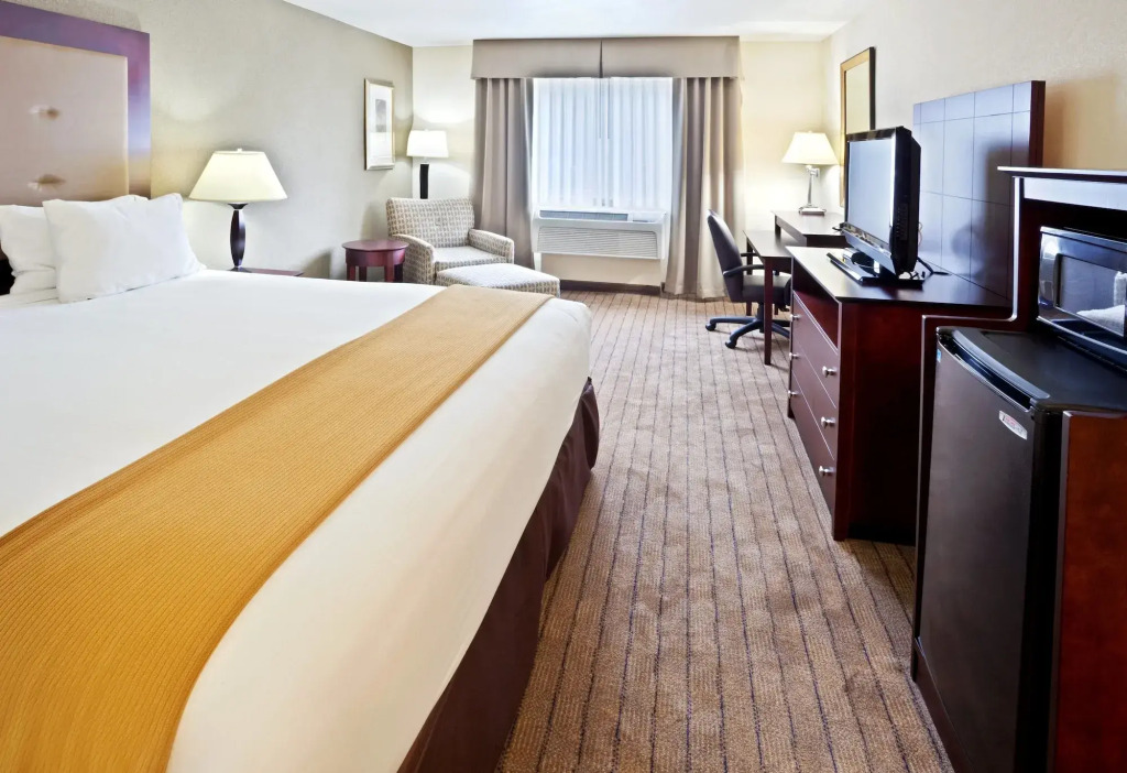 Holiday Inn Express Portland South - Lake Oswego by IHG