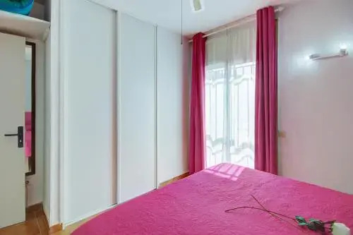 Apartamento con jardín y parking cerca del mar en Roses