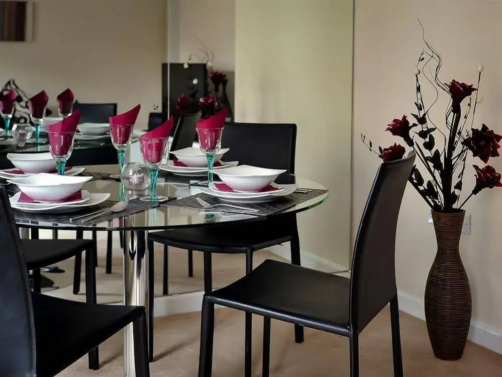 Select Serviced Accommodation - Gweal Place