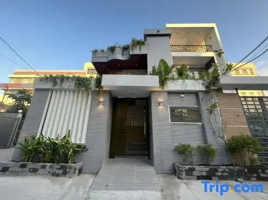 Truc Xanh Hotel & Apartment