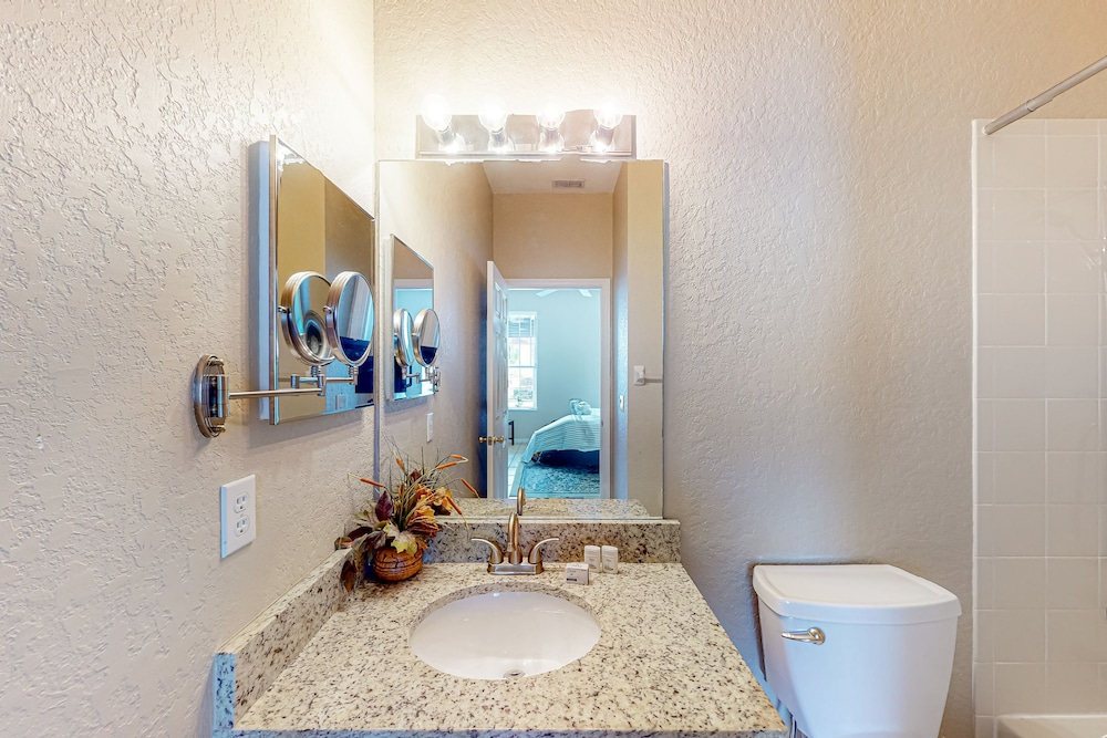 Sunny Oasis Townhouse in Davenport With Resort Amenities, Near Disney