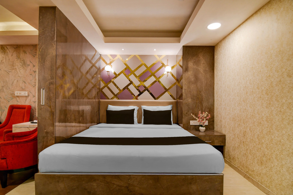 FabHotel Ballygunge Luxury - Behind Punjab Club