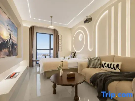 "Town Talk •THEMOMENAPARTMENTAesthetic Designer LOFT  (Nantong Vocational University Branch)
