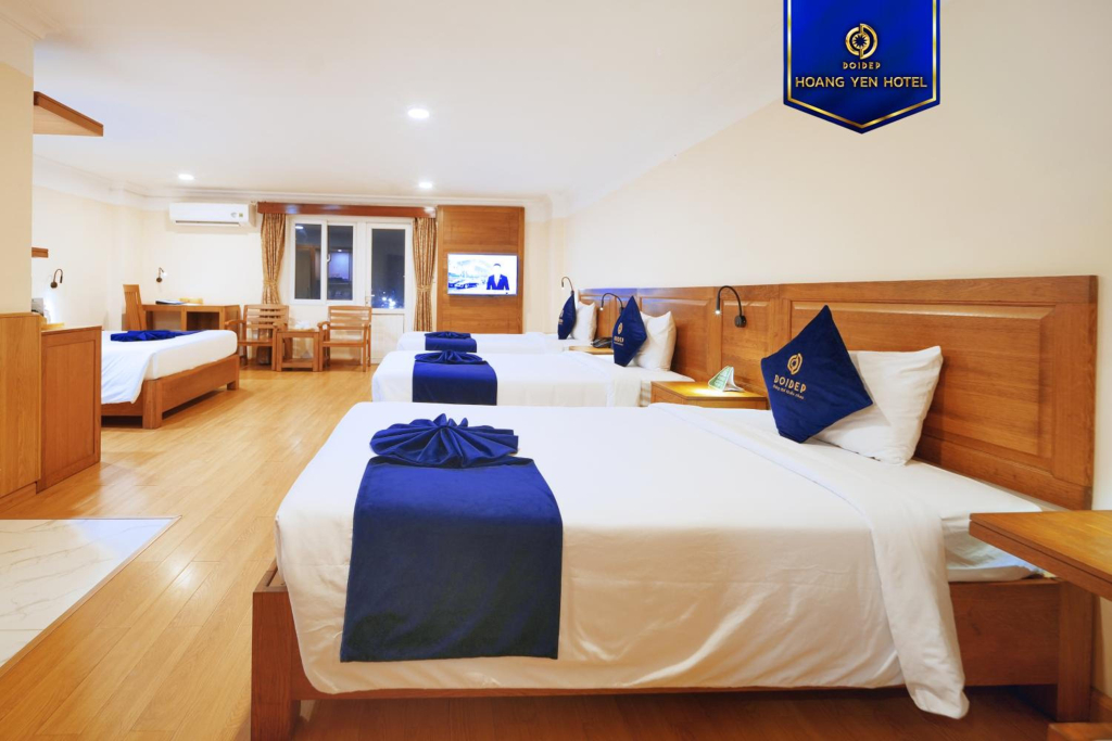 Sandals Hoàng Yến