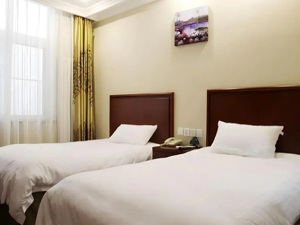 Отель GreenTree Inn Beijing Fangshan Liangxiang University Town Hotel
